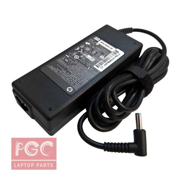 آداپتور لپ تاپ HP، مدل Blue، توان 65 وات، ولتاژ 19.5 ولت، شدت جریان 3.33 آمپر، اورجینال